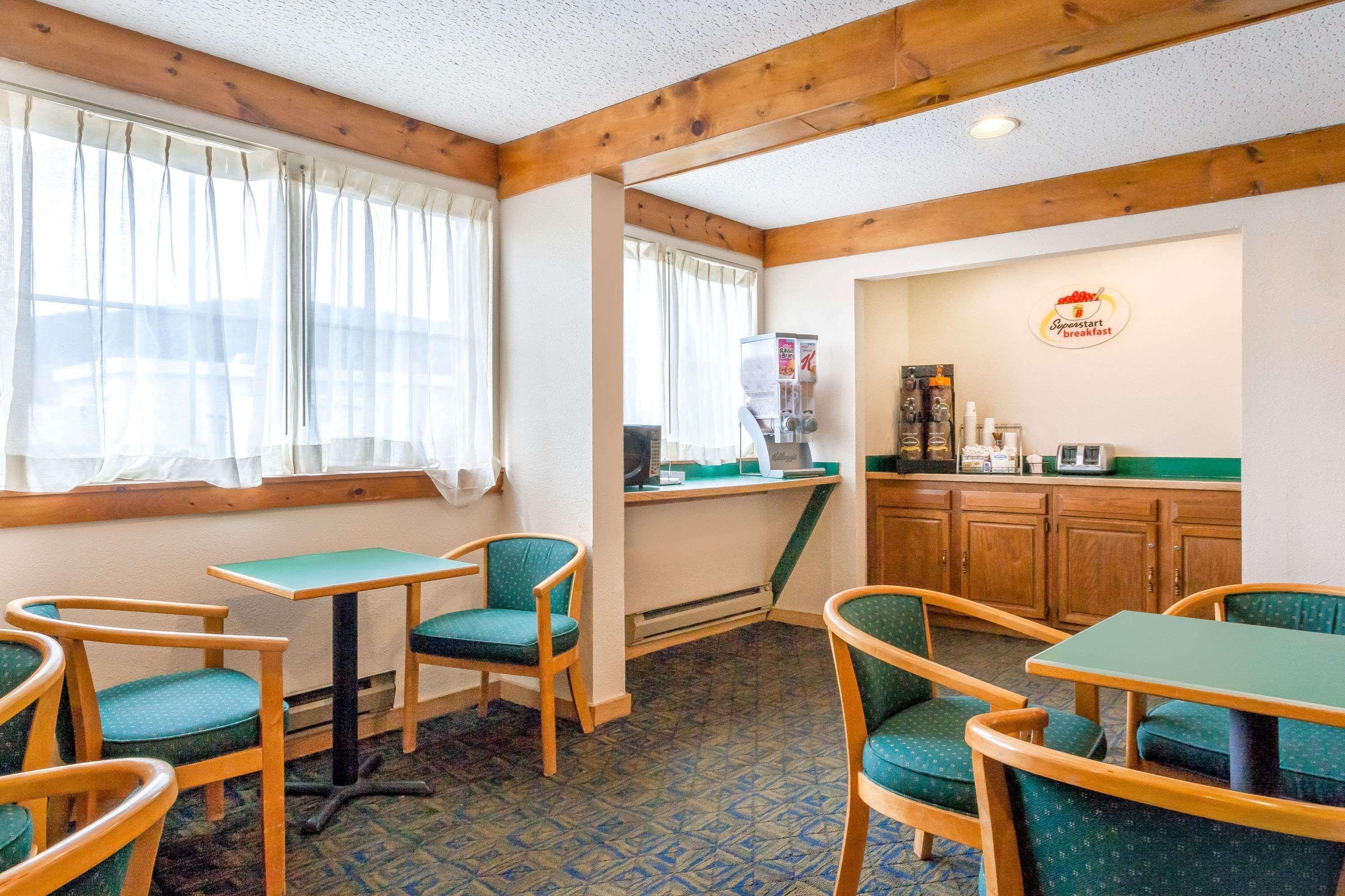 Hotel Super 8 By Wyndham Oneonta/Cooperstown Extérieur photo