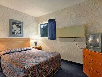 Hotel Super 8 By Wyndham Oneonta/Cooperstown Extérieur photo